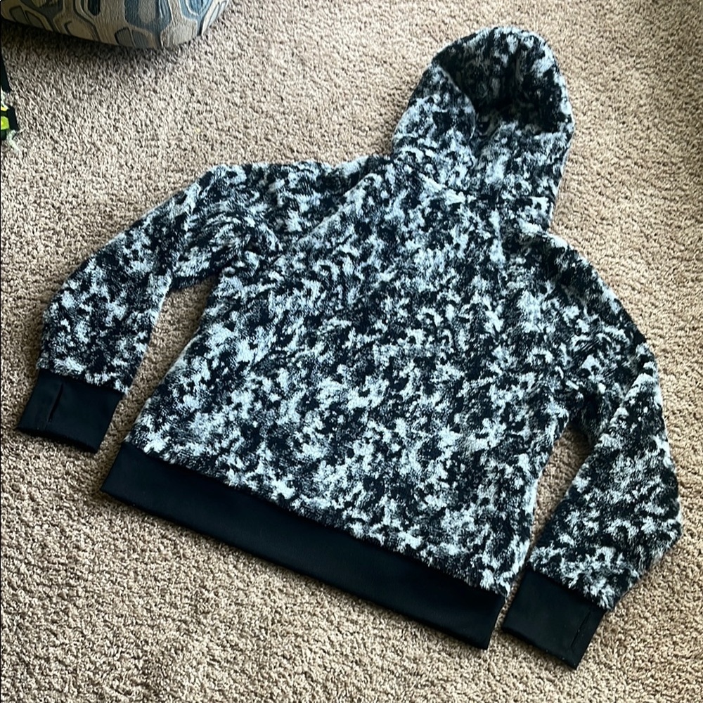 Athleta Tugga Teddy Sherpa Jacquard Hoodie Size Large - Picture 10 of 11